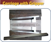 carriage assembly with gripper holder