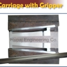 carriage assembly with gripper holder